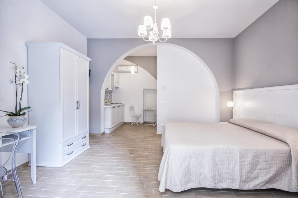 Studio apartment with sleeping area and kitchenette